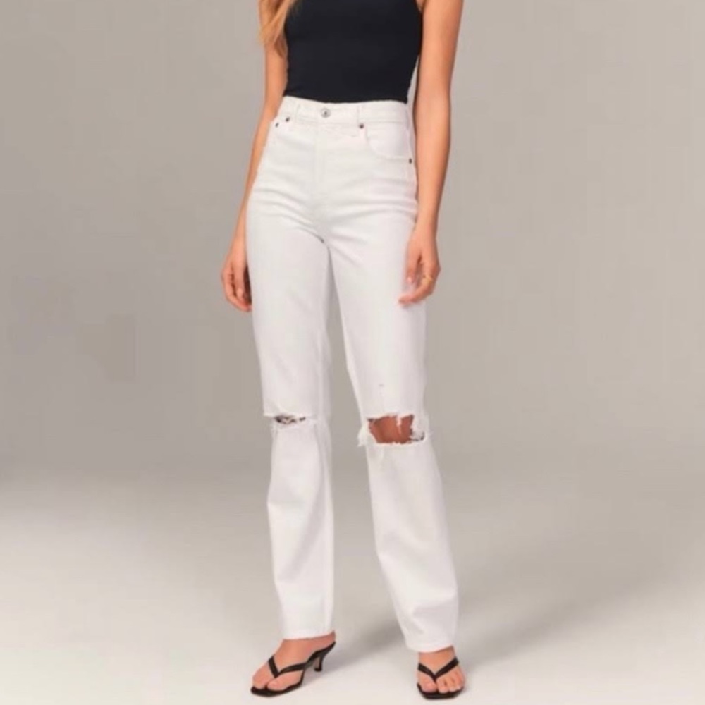 Abercrombie ultra high rise 90s straight size 30/10 white distressed